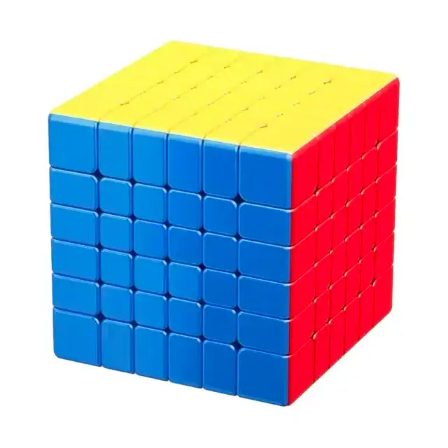 Bunter 5x5x5 Rubik's Cube mit farbigen Flächen, ideal für Puzzle-Liebhaber und Denksport.