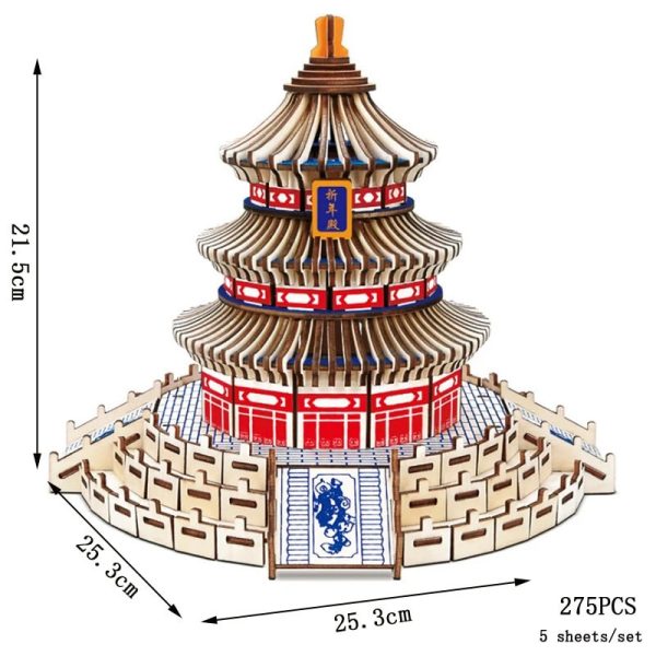Detailliertes Holzmodell eines chinesischen Tempels mit mehreren Ebenen, roten und blauen Akzenten, perfekt für Dekoration und Wissenschaftsprojekte.