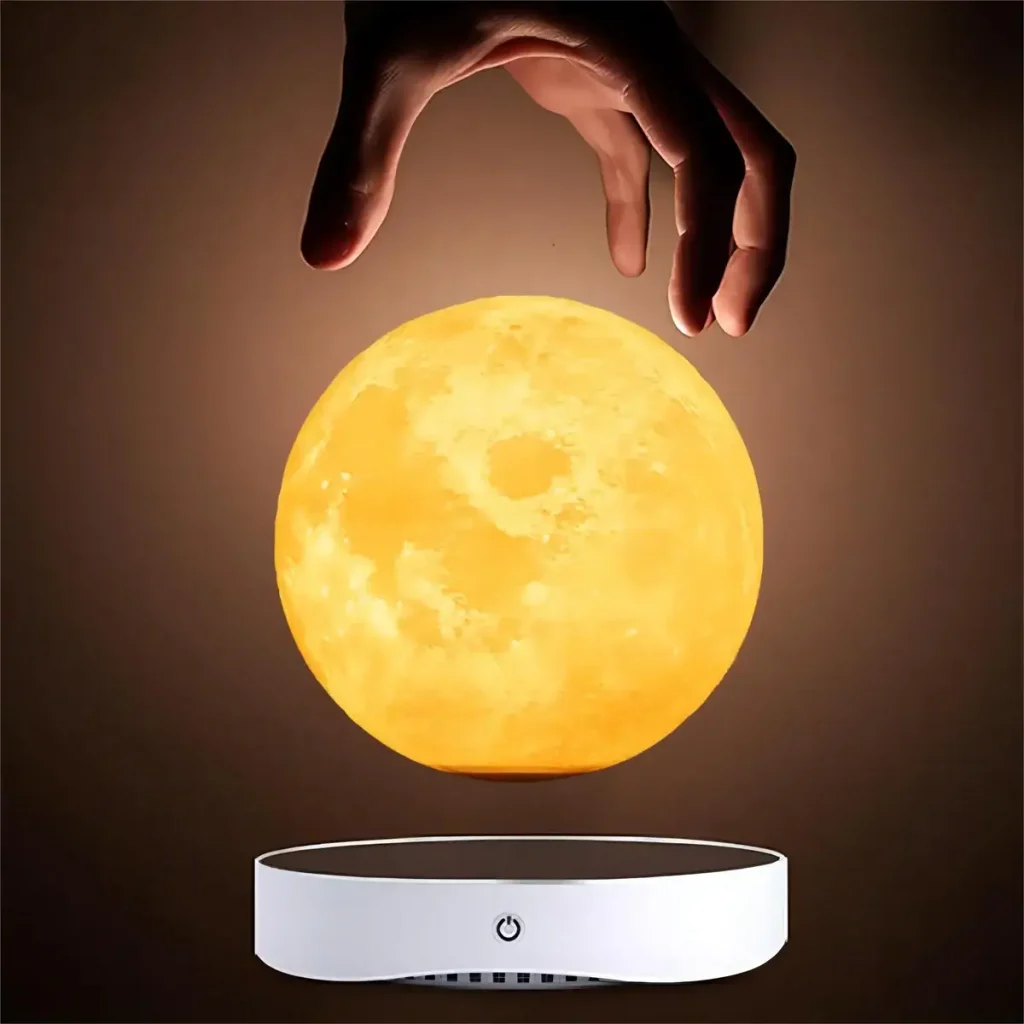 Kreative Lampe in Form eines Mondes, die wie ein Sonnenmond leuchtet, ideal für Dekoration und wissenschaftliche Themen.