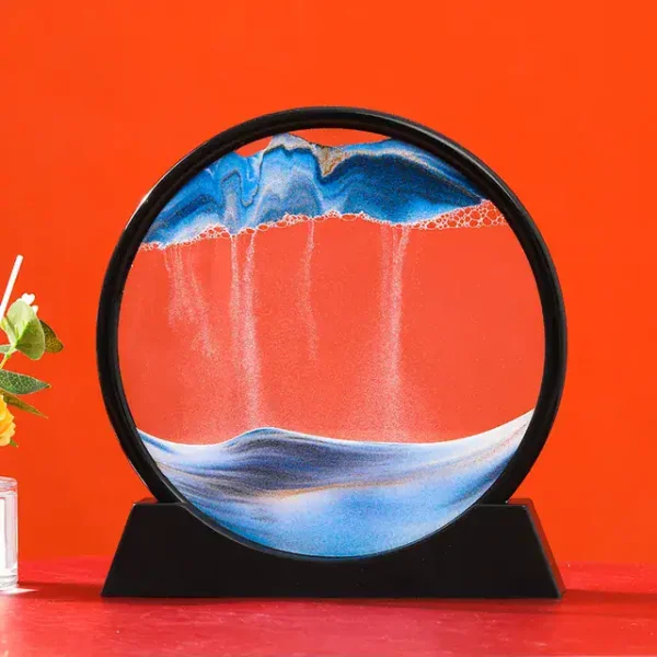Dekoratives Glas mit Wasser und Blumen, ideal für wissenschaftliche oder dekorative Zwecke, auf rotem Hintergrund.