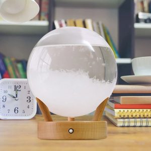 Dekorativer Wasser-Diffusions-Globus mit Holzsockel, ideal für Wissenschafts- und Dekorationszwecke, zeigt faszinierende Wasserbewegungen in einem transparenten Glasglobus.