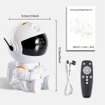 Mini Astronautenfigur mit Fernbedienung und USB-Kabel.