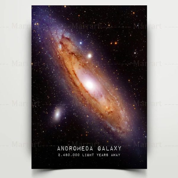 Bild der Andromeda-Galaxie, einer nahegelegenen Spiralgalaxie, mit detailreicher Darstellung von Sternen und Staubwolken im Weltraum.
