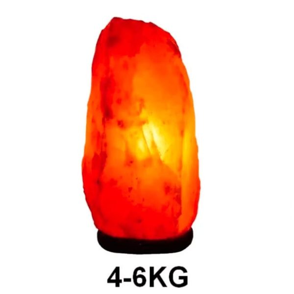 Leuchtende Salzlampe mit warmem Licht, ideal für Dekoration und Wohlfühlatmosphäre.