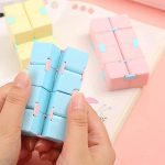 Bunte magnetische Blöcke in Pastellfarben, ideal für kreative Spiel- und Dekorationszwecke, leicht zu verbinden und zu trennen.