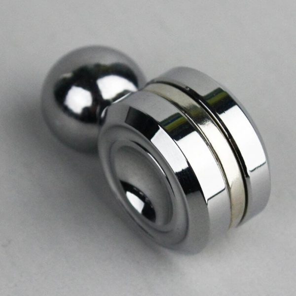 Hochwertiger, runder Magnet mit glänzender Oberfläche, ideal für wissenschaftliche Demonstrationen und Experimente. Perfekt für Bildung, Forschung und technische Anwendungen.