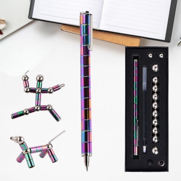 Hochwertiges wissenschaftliches Schreibset mit bunten Metallteilen, Kugelschreiber und Zubehör in einer eleganten Geschenkbox. Perfekt für Wissenschafts- und Dekorationsliebhaber.