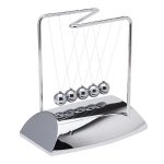 Newton-Wiege aus Metall, ideal für Physik-Experimente und wissenschaftliche Demonstrationen.