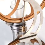 Detaillierter Sternenprojektor mit Planetenmodell, ideal für Wissenschaftsdekorationen und Bildungszwecke, zeigt präzise Planeten und Sternbilder in einem eleganten Design.