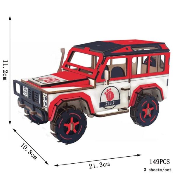 Holzspielzeug Auto im Offroad-Design, detailreich und robust.