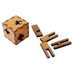 Holz-Puzzle-Box mit beweglichen Teilen, die zum Lösen und Spielen geeignet sind, perfekt für Wissenschafts- und Dekorationsliebhaber.