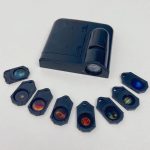 Mikroskop-Set mit 10 verschiedenen Objektiven, ideal für wissenschaftliche Experimente und Bildungszwecke, inklusive praktischer Aufbewahrungsbox.