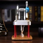 Präzises wissenschaftliches Experimentiergerät mit Metall- und Holzkomponenten, ideal für Bildungs- und Forschungszwecke.