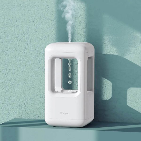 Moderner Wasser-Dampf-Generator, ideal für wissenschaftliche Dekorationen und Experimente, mit aufsteigendem Wasserdampf in einem minimalistischen Design.