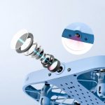 Nahaufnahme einer modernen Drohne mit integrierter Kamera, die für wissenschaftliche und technische Anwendungen entwickelt wurde.
