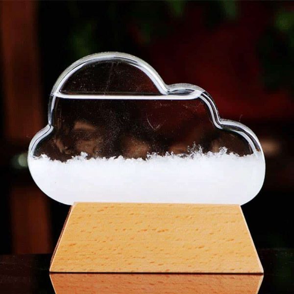 Dekoration aus Glas in Wolkenform mit Rauch- oder Nebeleffekt.