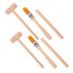 Set aus kleinen Hämmern und Pinseln, ideal für wissenschaftliche Experimente und Dekorationen, bestehend aus sechs Holzwerkzeugen mit verschiedenen Köpfen.