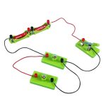 Wissenschaftliches Experimentier-Set mit Hochspannungsmodul, ideal für Kinder und Schüler, um elektrische Phänomene spielerisch zu erforschen und zu verstehen.