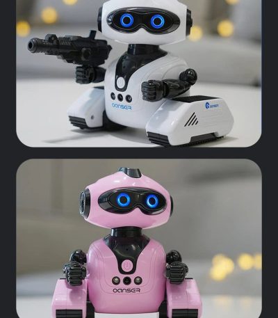 Zwei niedliche Roboter-Spielzeuge, ein weißer mit blauen Akzenten und ein rosa mit schwarzen Details, perfekt für Kinder und Technikliebhaber.