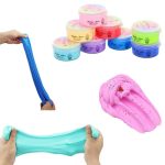 Bunter Schleim in verschiedenen Farben, inklusive blauer, pinker, grüner und lila Schleim, zum Spielen und Dekorieren. Perfekt für kreative Bastelprojekte und wissenschaftliche Experimente.