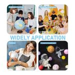 Verschiedene wissenschaftliche Lernmaterialien für Kinder, inklusive Globus, Astronauten-Modelle und kreative Bastelsets, ideal für den Unterricht und die Freizeit.