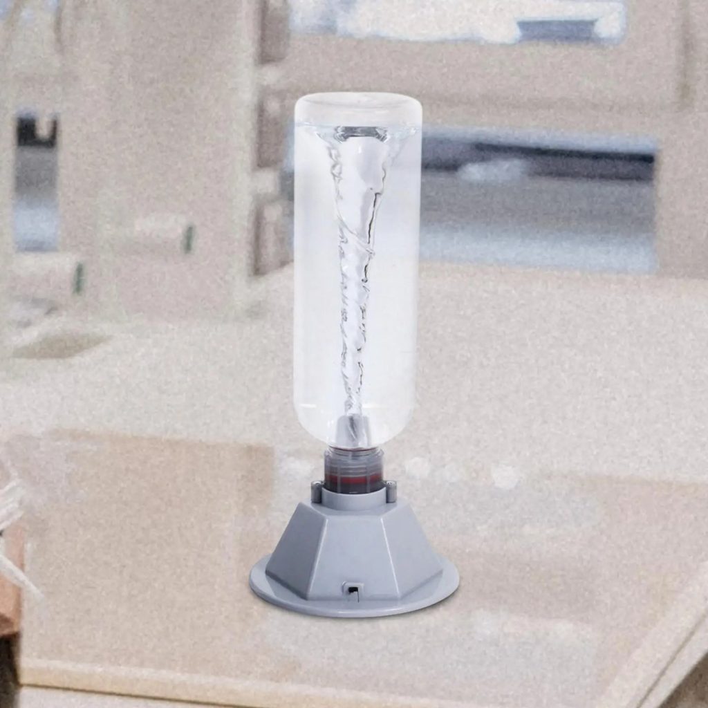 Wissenschaftliches Experimentiergerät mit Wasserwirbel, ideal für Bildung und Dekoration, zeigt einen Wasserwirbel in einem transparenten Behälter auf einem grauen Sockel.