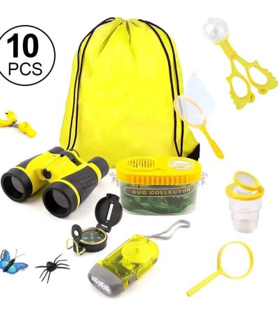 Sicheres Kinder-Entdecker-Set mit Fernglas, Lupe, Insektenfänger, Taschenlampe, Kompass, Schere, Flasche, und mehr in leuchtendem Gelb für spannende Naturerkundungen.