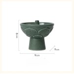 Grüner antiker Blumentopf aus Keramik mit floralem Design, Höhe 8 cm, Durchmesser 9 cm, ideal für Dekoration und Pflanzen.