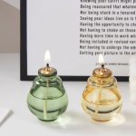 Kerzenlampen im Glas, dekorative wissenschaftliche Objekte, ideal für moderne Inneneinrichtung und wissenschaftliche Dekorationen.