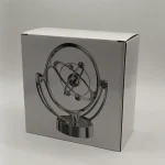 Dekorativer Himmelsglobus mit Atommodell-Design, ideal für Wissenschafts- und Dekorationszwecke, hochwertig verarbeitet, modernes wissenschaftliches Accessoire.