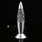 Moderne Lava-Lampe mit funkelndem Glitzer, silbernem Sockel und schimmerndem Flüssigkeitsmix, ideal als dekoratives Science-Gadget.