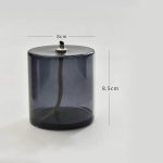 Moderner Keramik-Feuerlöscher als stilvolle Dekoration für Wissenschafts- und Technikliebhaber, mit sichtbaren Maßen von 8 cm Durchmesser und 8,5 cm Höhe.