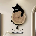 Kreative Wanduhr in Katzenform mit Schwanzwedeln, perfekt für Katzenliebhaber und moderne Inneneinrichtung.