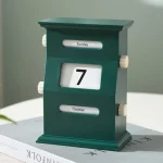 Retro Kalender mit Tag, Datum und Monat, dekoratives Wissenschaftsaccessoire für Zuhause oder Büro.