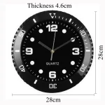 Moderne Wanduhr mit schwarzem Zifferblatt, weißen Zahlen und Quarzwerk, ideal für wissenschaftliche oder dekorative Zwecke in Ihrem Zuhause oder Büro.