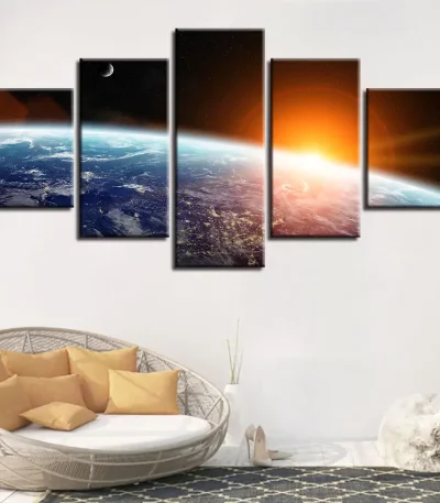 Hochwertiges Wandbild eines Raumfahrtszenarios mit Erde, Mond und Sonnenaufgang, perfekt für Wissenschafts- und Dekorationsliebhaber.