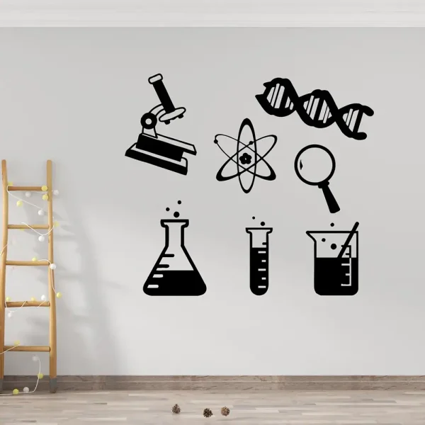 Wanddekoration mit wissenschaftlichen Symbolen wie Mikroskop, DNA, Atom, Lupe, Reagenzglas, Messzylinder und Becher, ideal für Wissenschafts- und Laborliebhaber.