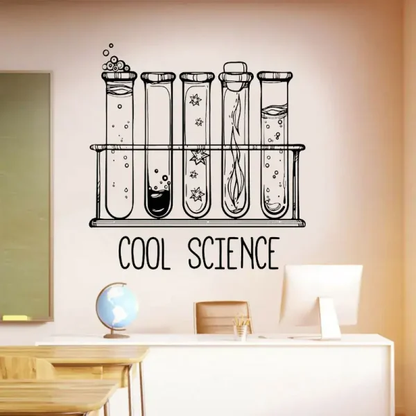 Wanddekoration mit fünf wissenschaftlichen Reagenzgläsern in Schwarz, mit Bubbles, Sternen und Wellen, darunter der Schriftzug "Cool Science" in Schwarz, ideal für Wissenschafts- oder Schulzimmer.