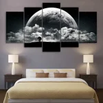 Hochwertiges Wandbild mit Mond und Wolken, ideal für wissenschaftliche Dekorationen und moderne Wohnräume, schafft eine beeindruckende Atmosphäre.