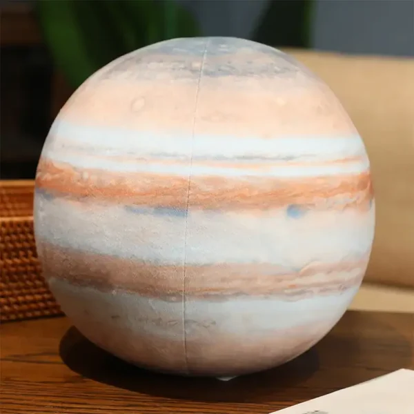 Realistisches Planetenkugelmodell mit farbigen Bändern, ideal für Wissenschaftsdekorationen und Lernzwecke.