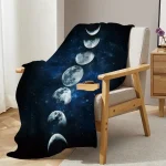 Weiche Decke mit Mondphasen-Motiv, ideal für Schlafzimmer oder Wohnzimmer, bringt eine kosmische Atmosphäre in Ihr Zuhause.