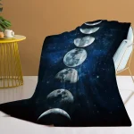 Dekorative Decke mit Mondphasen-Motiv, ideal für Wissenschafts- und Raumfahrtliebhaber, schafft eine kosmische Atmosphäre im Schlafzimmer oder Wohnzimmer.