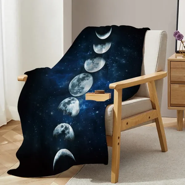 Weiche Decke mit Mondphasen-Motiv, ideal für Schlafzimmer oder Wohnzimmer, bringt eine kosmische Atmosphäre in Ihr Zuhause.