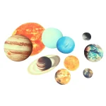 Modell des Sonnensystems mit Planeten und Sonne, ideal für Wissenschaftsdekorationen und Bildungszwecke.