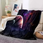 Weiche Decke mit Weltraum-Design, zeigt Galaxien und Sterne, perfekt für Science-Fans und Dekoration.
