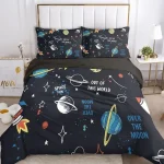 Bettwäsche mit Weltraummotiv, Sterne, Planeten und Raumfahrt-Design, perfekt für Kinderzimmer, inspiriert von Astronomie und Weltraumforschung.