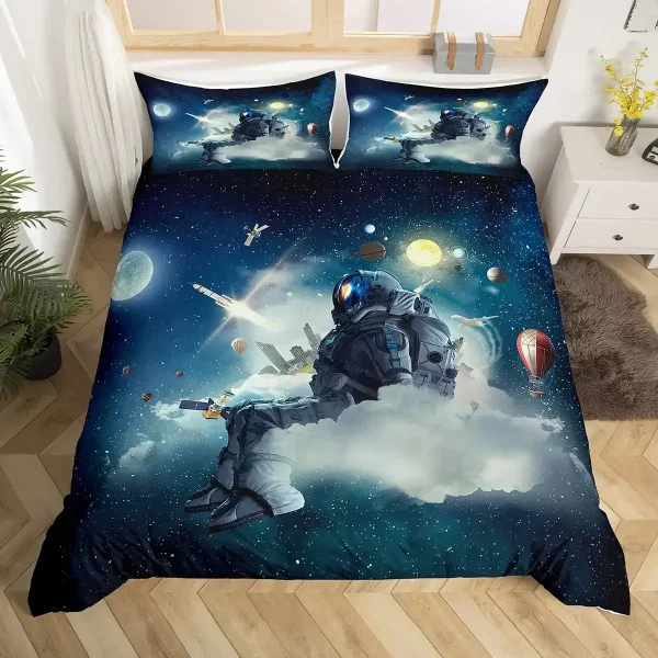 Bettwäsche mit Weltraummotiv, Astronaut im All, Planeten, Sterne, Raumschiff, Hot Air Ballon, fantasievolles Design für Kinder und Jugendliche.