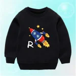 Kinderpullover mit Raketenmotiv, ideal für kleine Astronauten, aus weichem Material, perfekt für den Alltag und das Spielen.