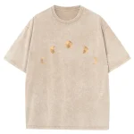 Beiges T-Shirt mit Mondphasen-Motiv, ideal für Wissenschafts- und Astronomie-Liebhaber, bequem und stilvoll.