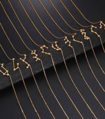 Elegante Goldarmbänder mit Sternzeichen-Symbolen, perfekt für Schmuckliebhaber und Astrologie-Fans. Hochwertige Verarbeitung, ideal als Geschenk oder persönliches Accessoire.